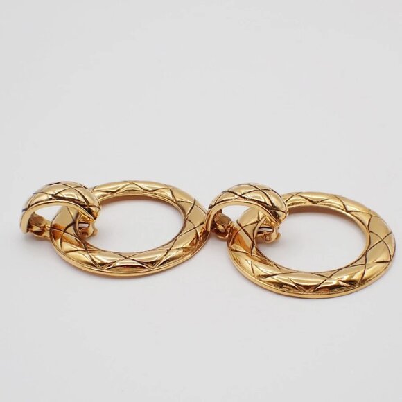 CHANEL Quilted Hoop Earrings Large Clip-On Gold GHW France Vintage - Picture 3 of 13